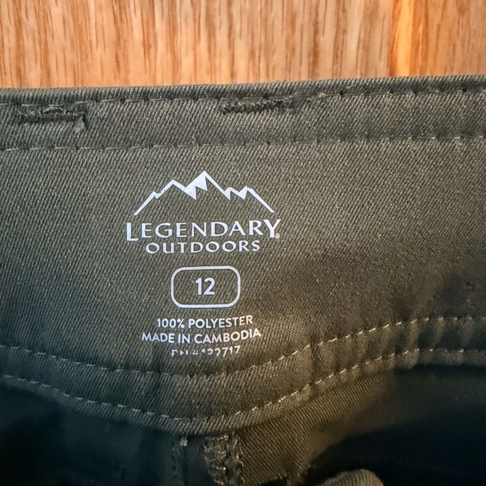 Legendary Whitetails Olive Leaf Hiking Pants - Picture 4 of 11